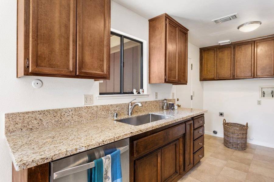 Davis, CA 95616,3323 Chesapeake Bay AVE