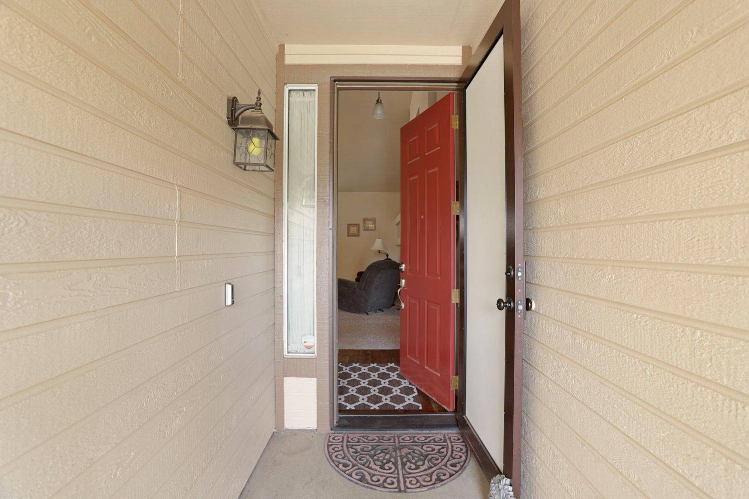 Galt, CA 95632,682 Arnett WAY