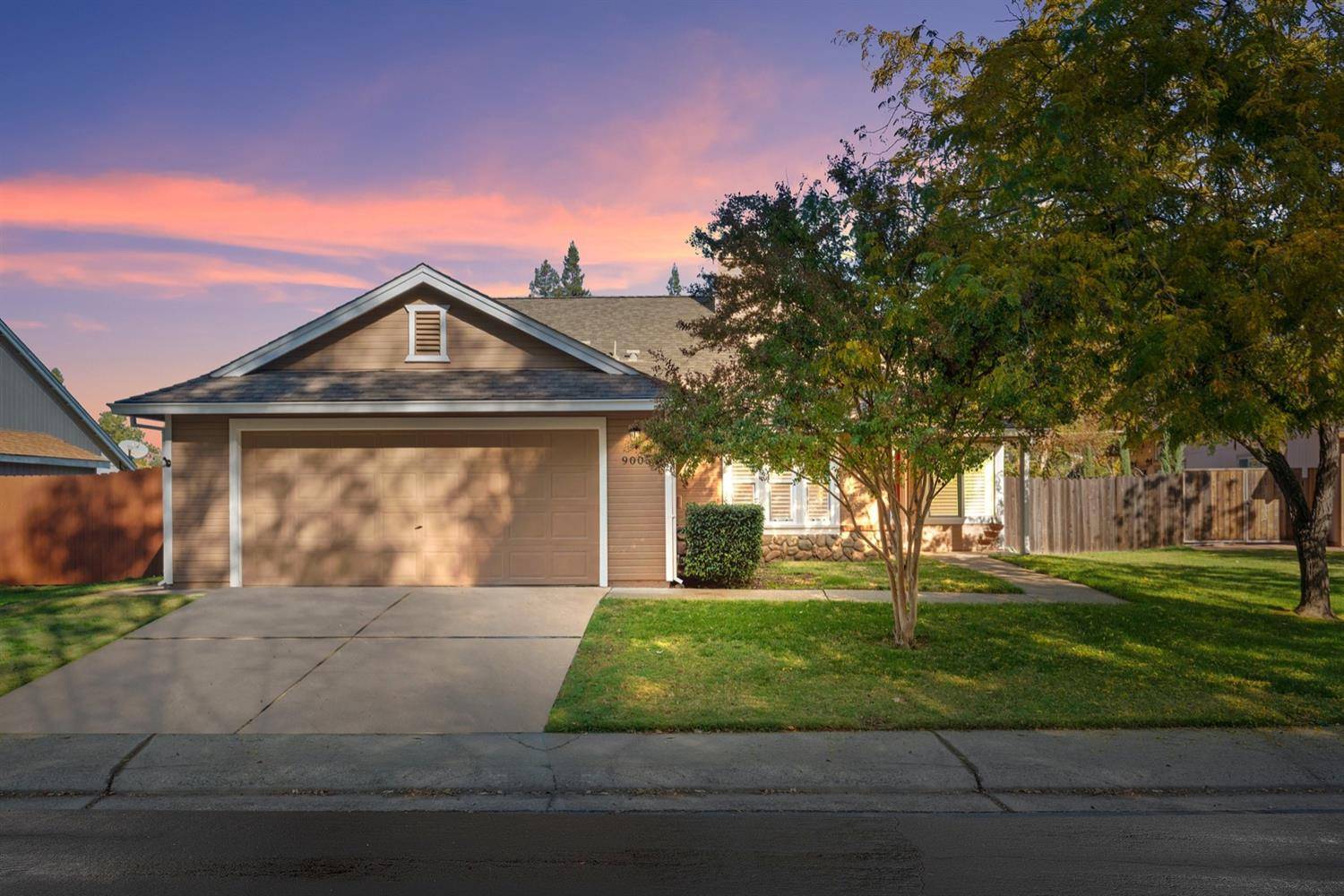 Orangevale, CA 95662,9005 Plum Blossom CT