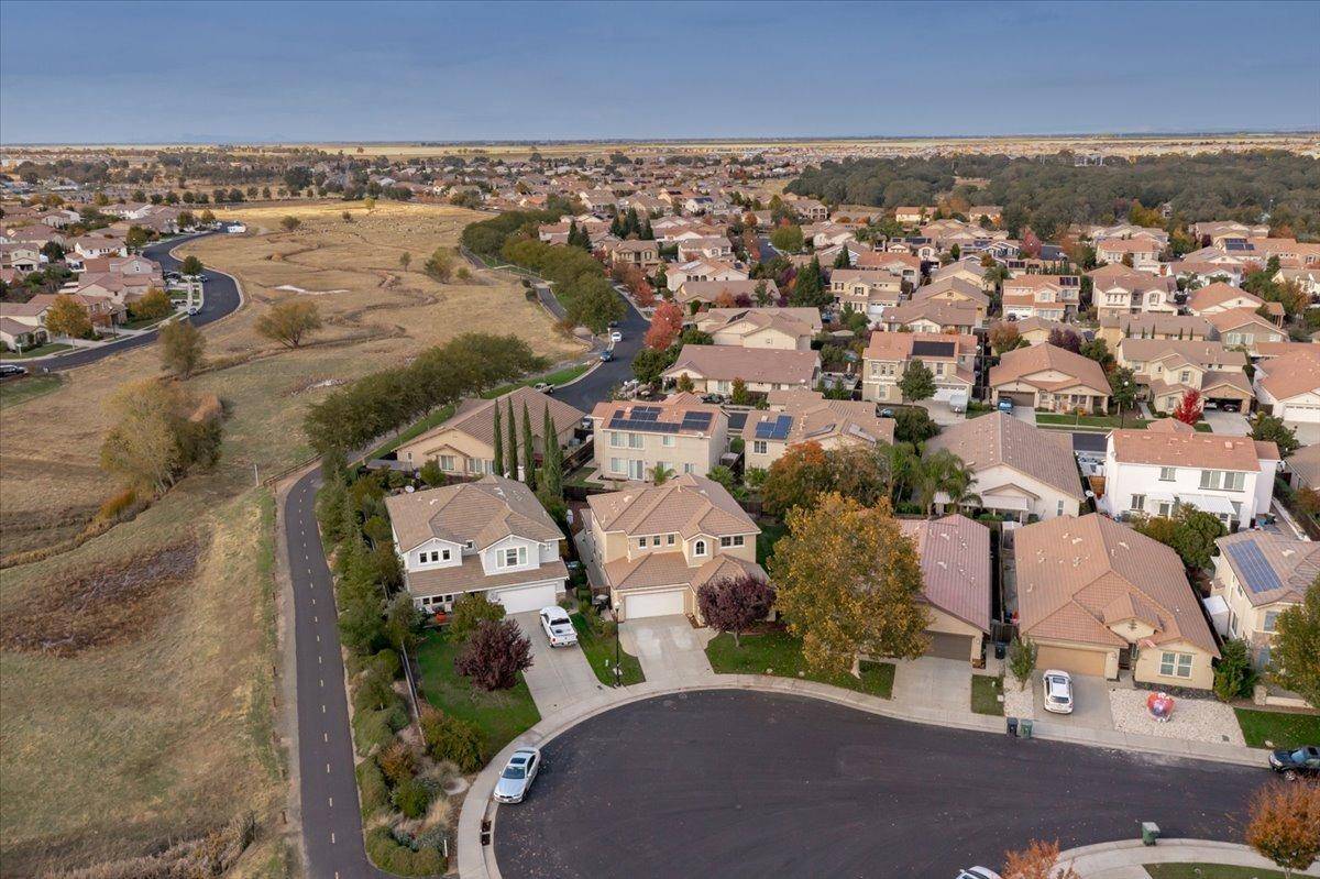 Roseville, CA 95747,464 Leighton CT