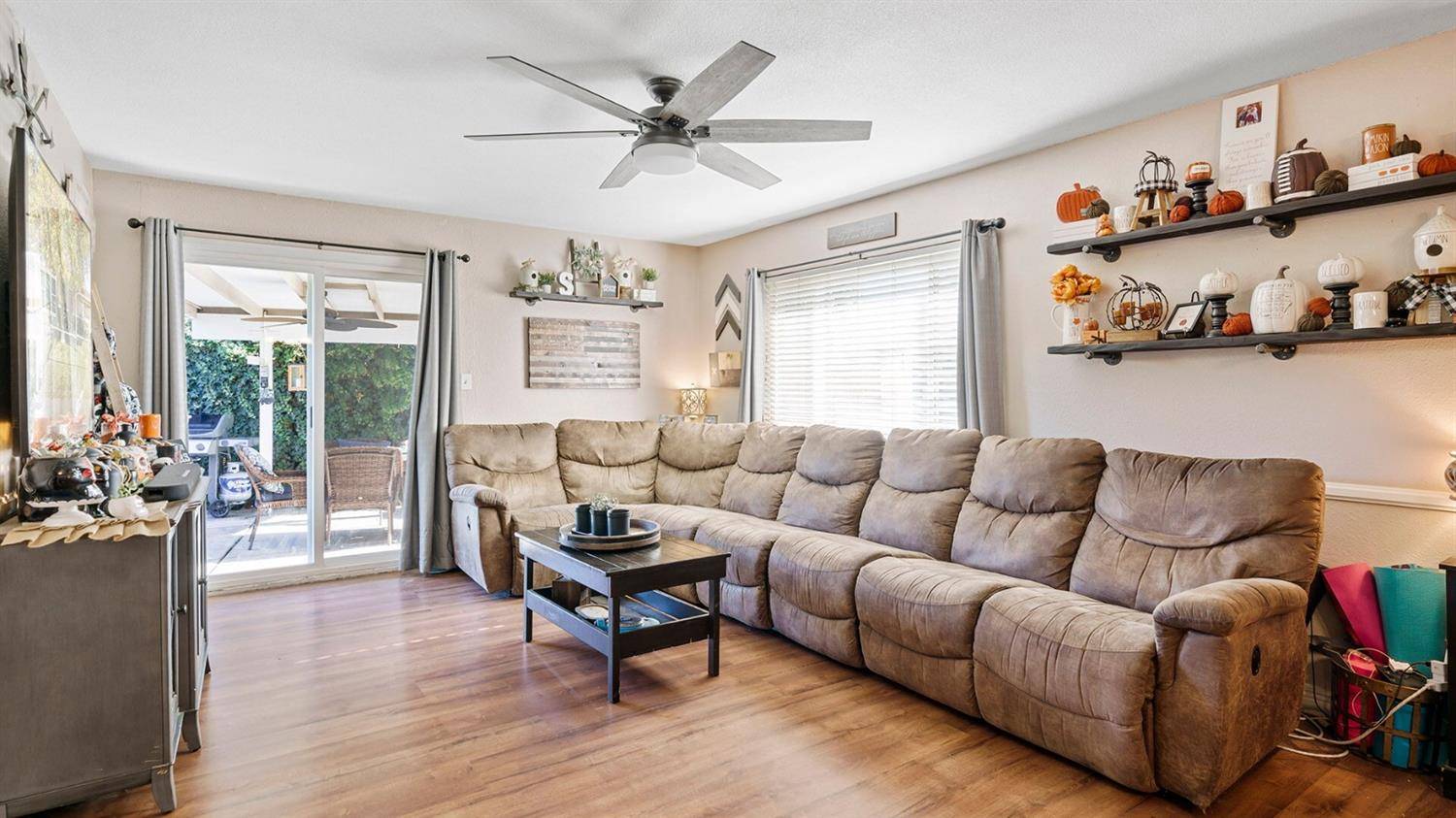 Galt, CA 95632,205 Downing DR