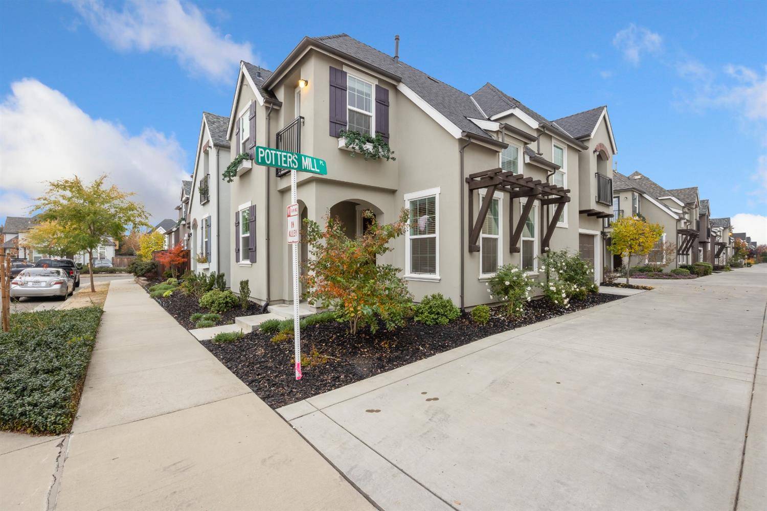 Roseville, CA 95747,1208 Lavande DR