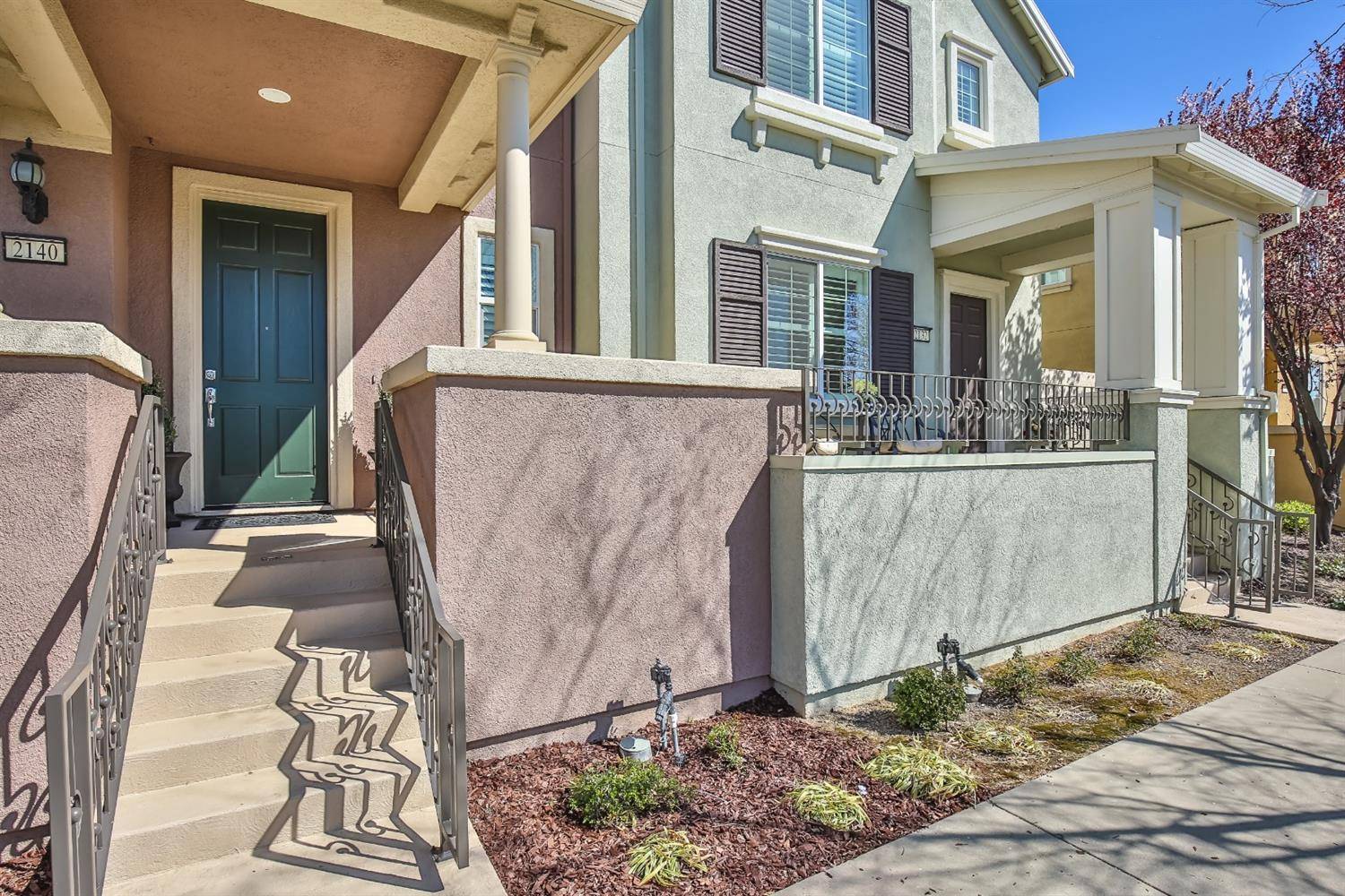 Roseville, CA 95747,2140 Pleasant Grove BLVD