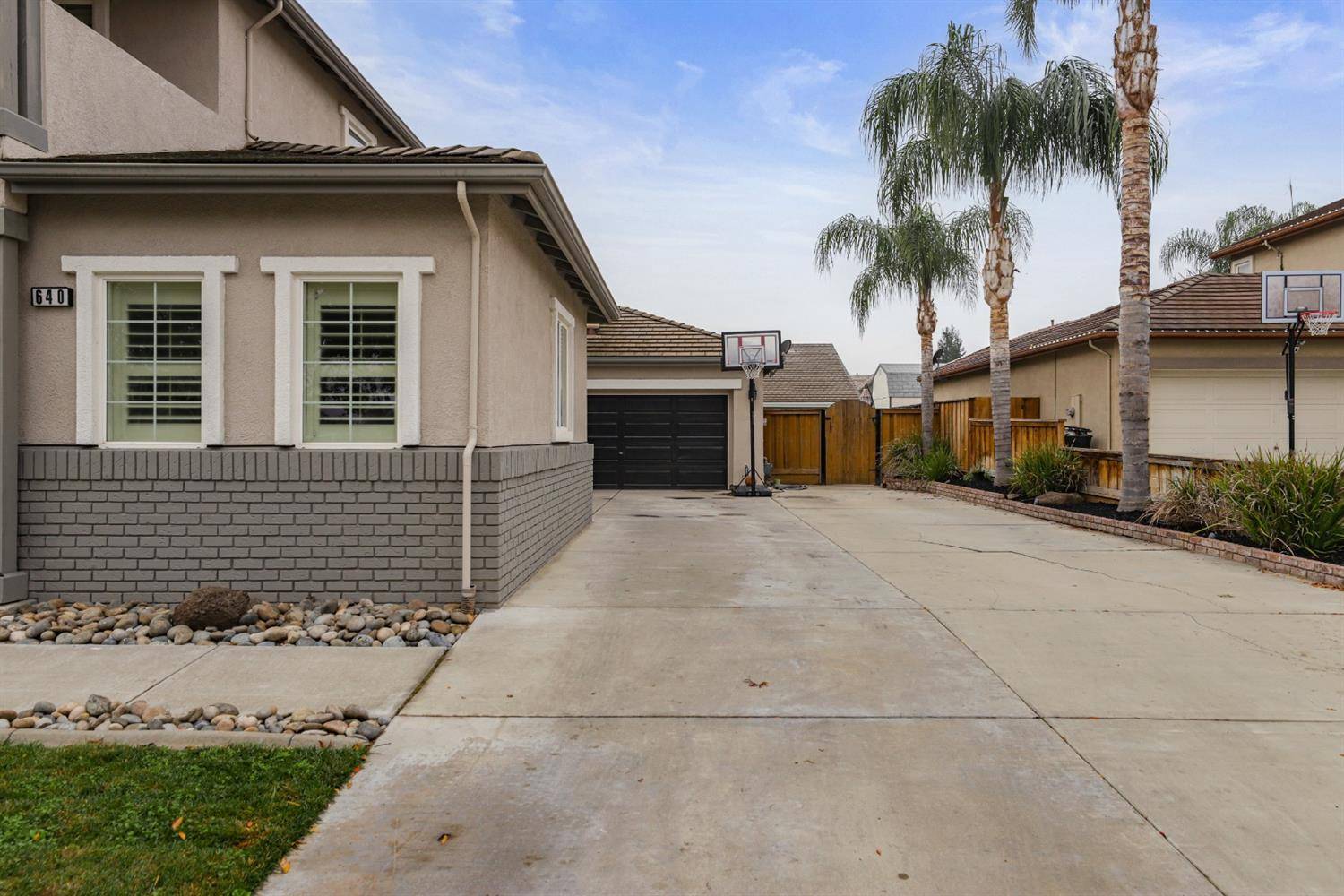 Oakdale, CA 95361,640 Albanian DR