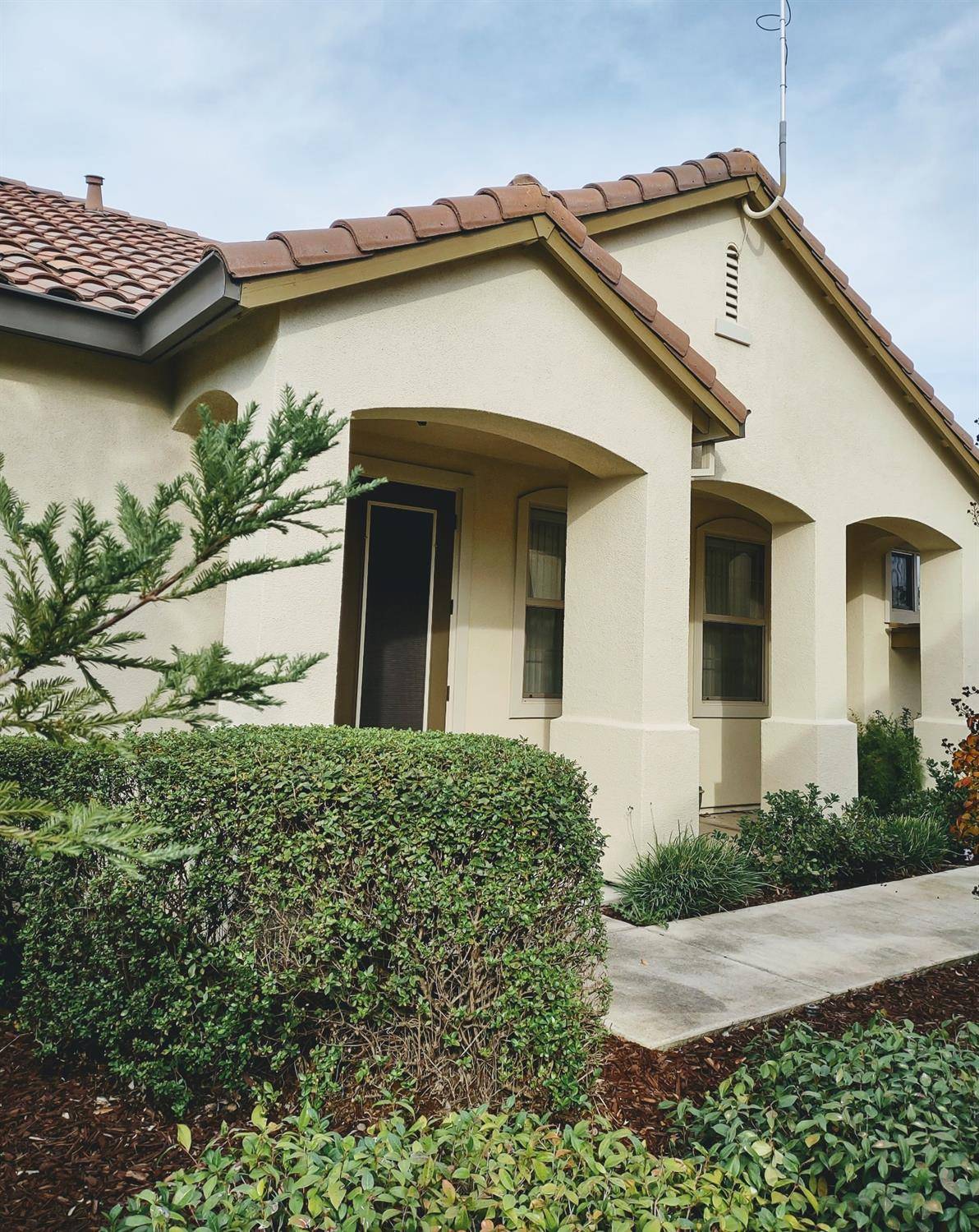 Roseville, CA 95747,1360 Marseille