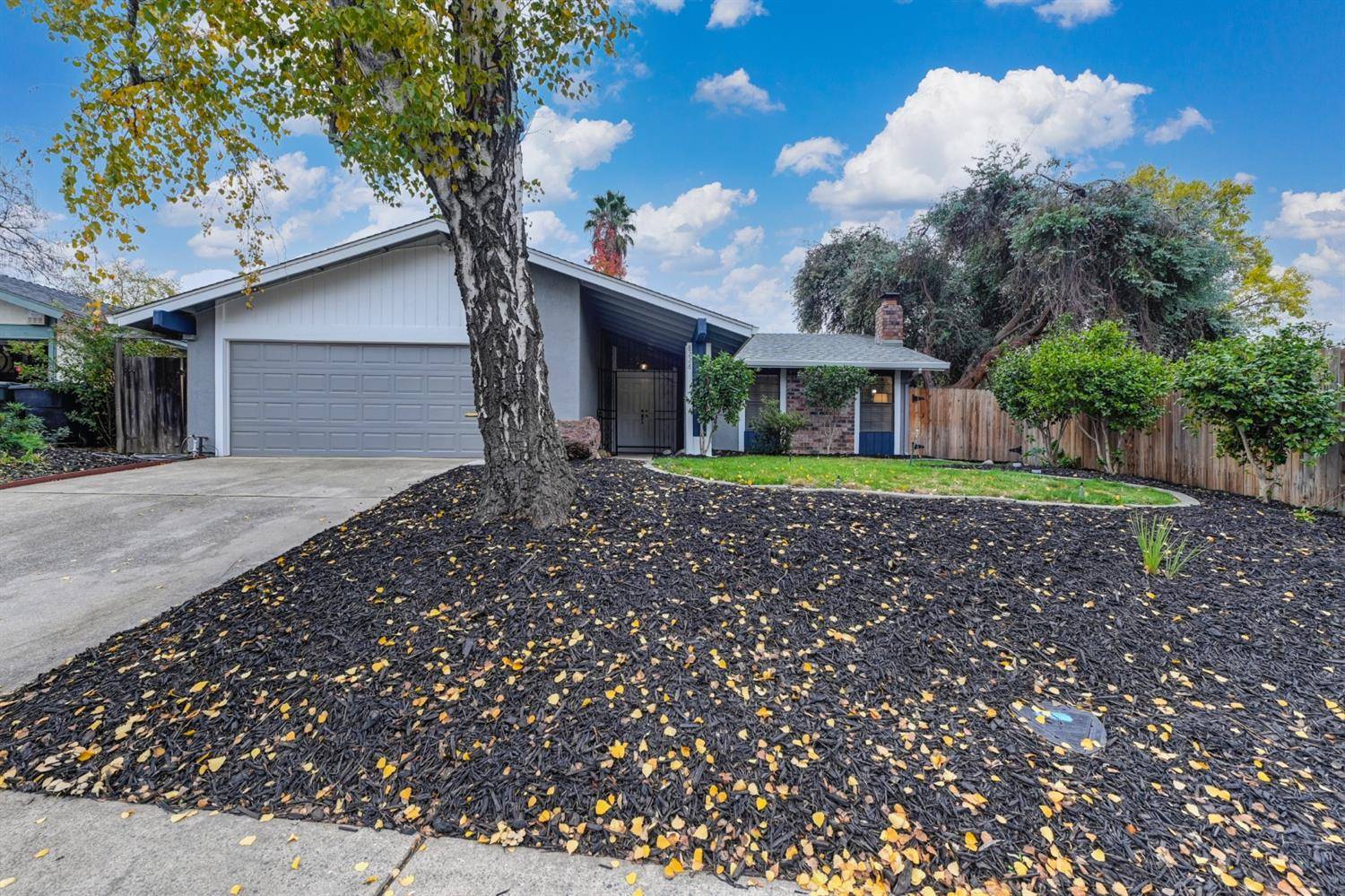 Orangevale, CA 95662,8228 Highwood WAY