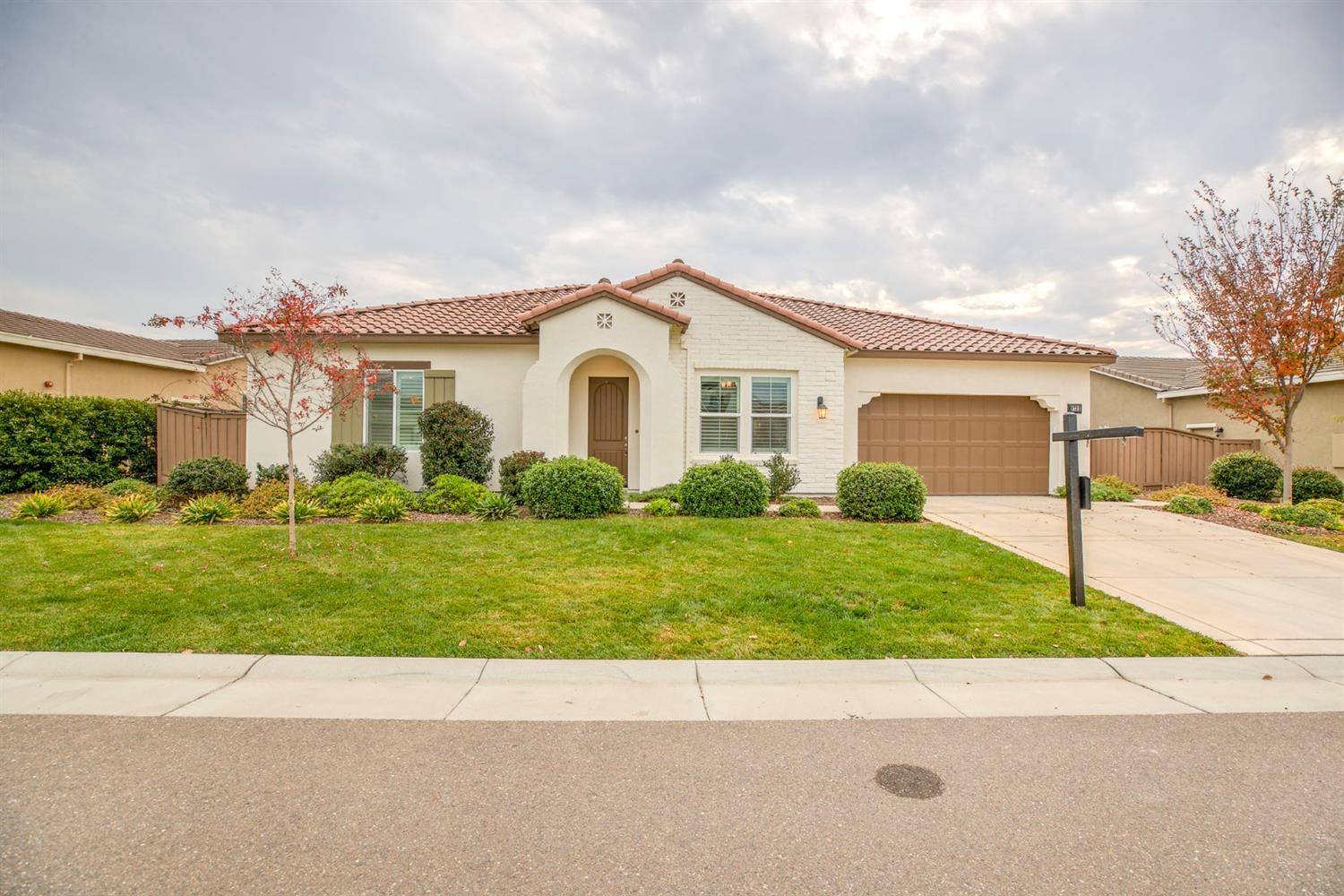 Roseville, CA 95747,9732 Sword Dancer DR