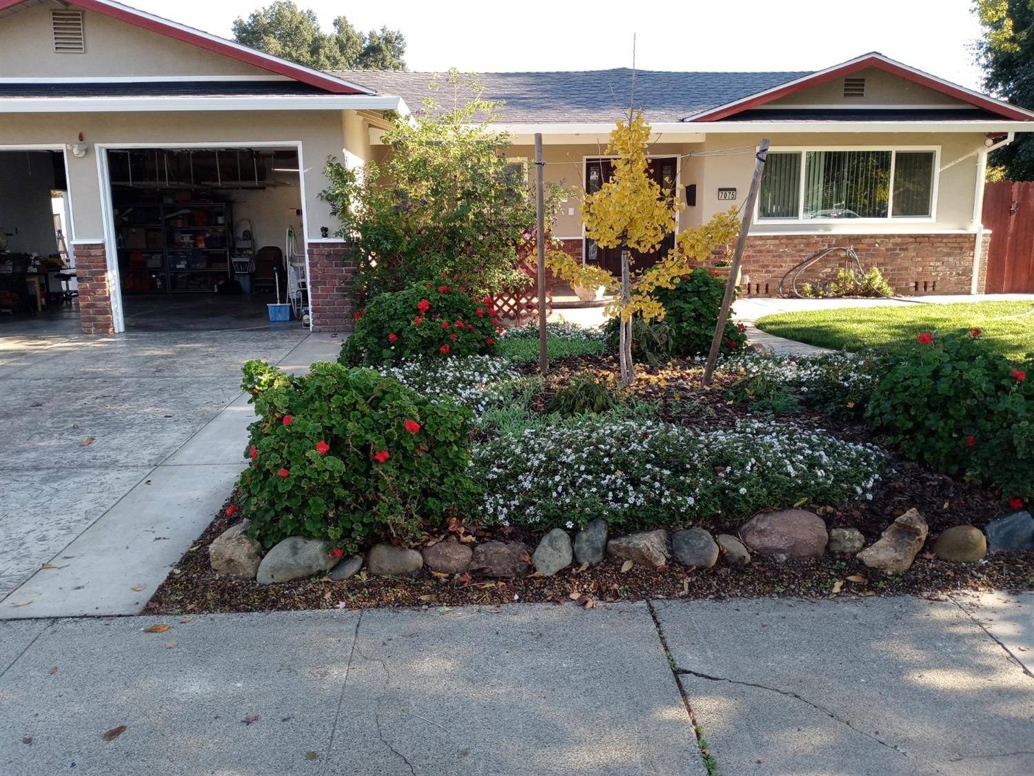 Sacramento, CA 95822,7075 Cromwell Way