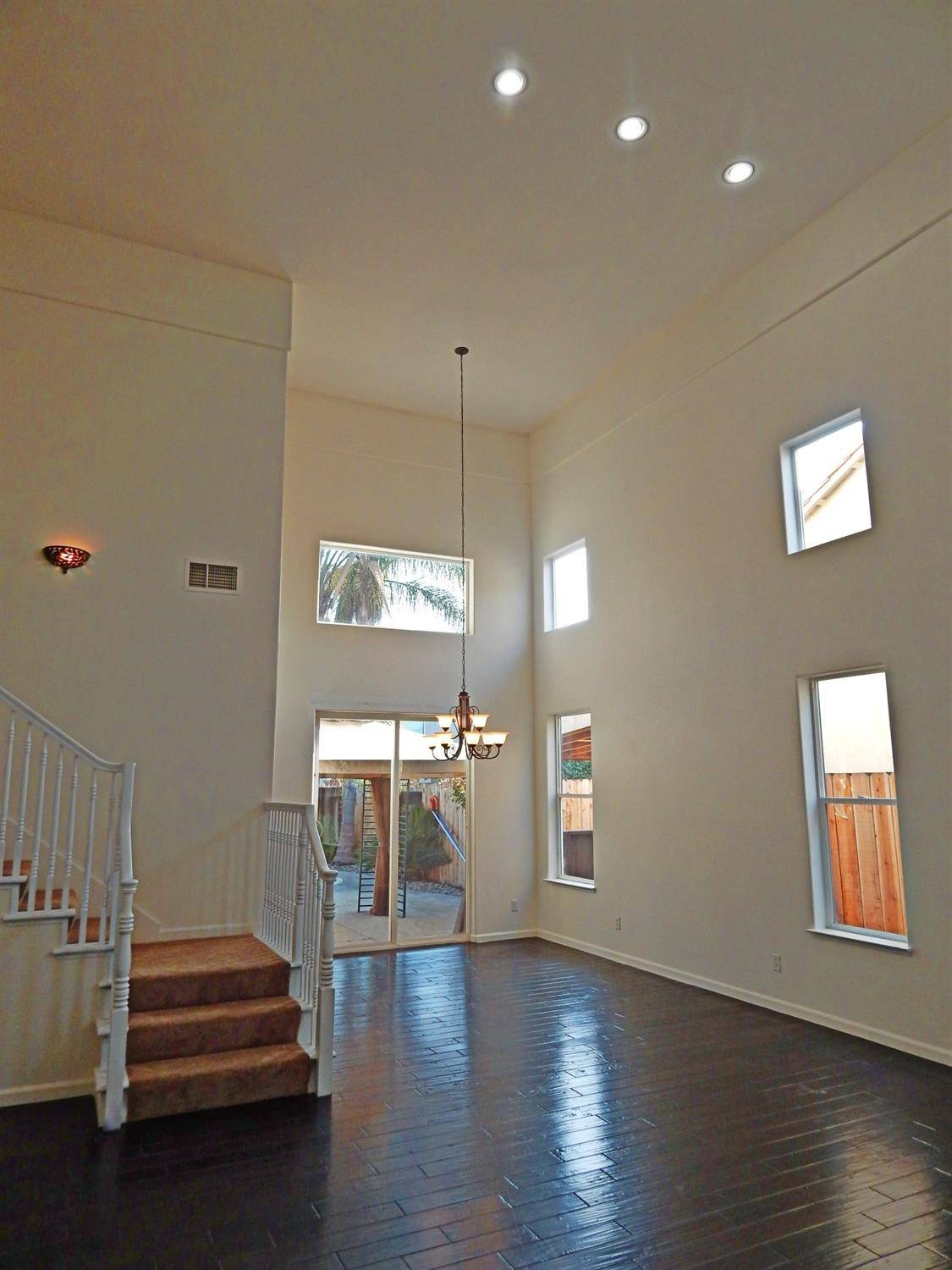 Newman, CA 95360,1112 Walnut Creek DR