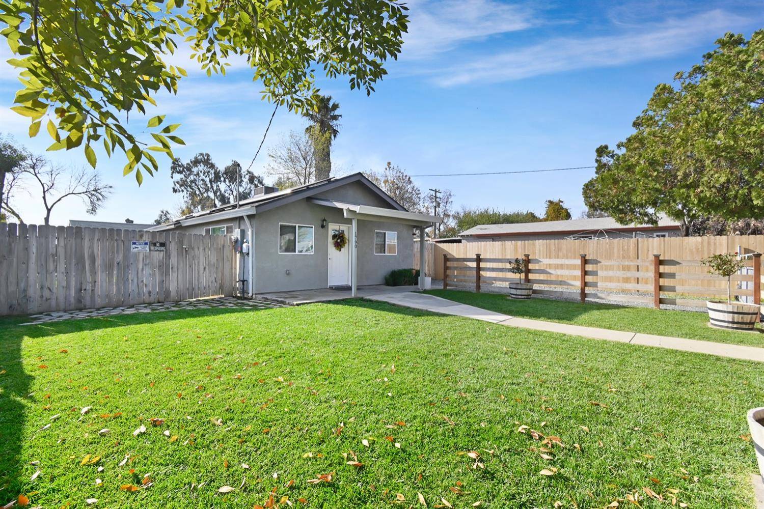 Olivehurst, CA 95961,1790 7th AVE