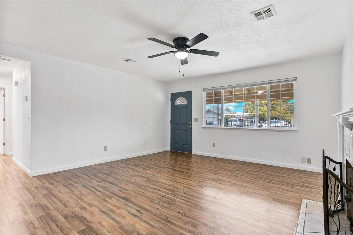 Winton, CA 95388,7281 Edythe CIR