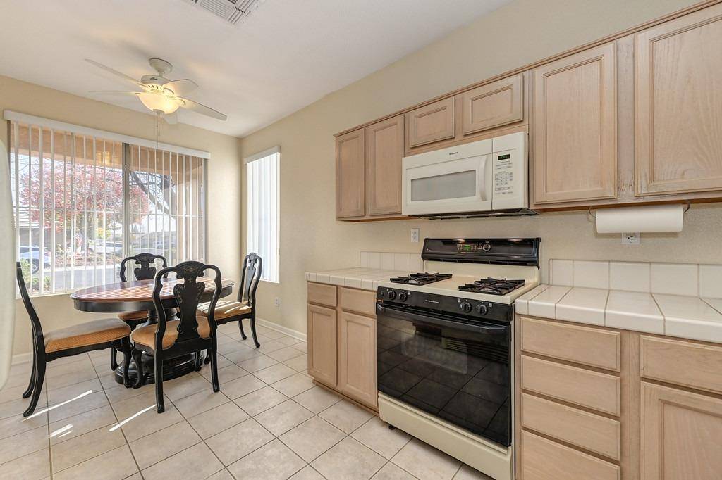 Roseville, CA 95747,5185 Dreamgarden LOOP