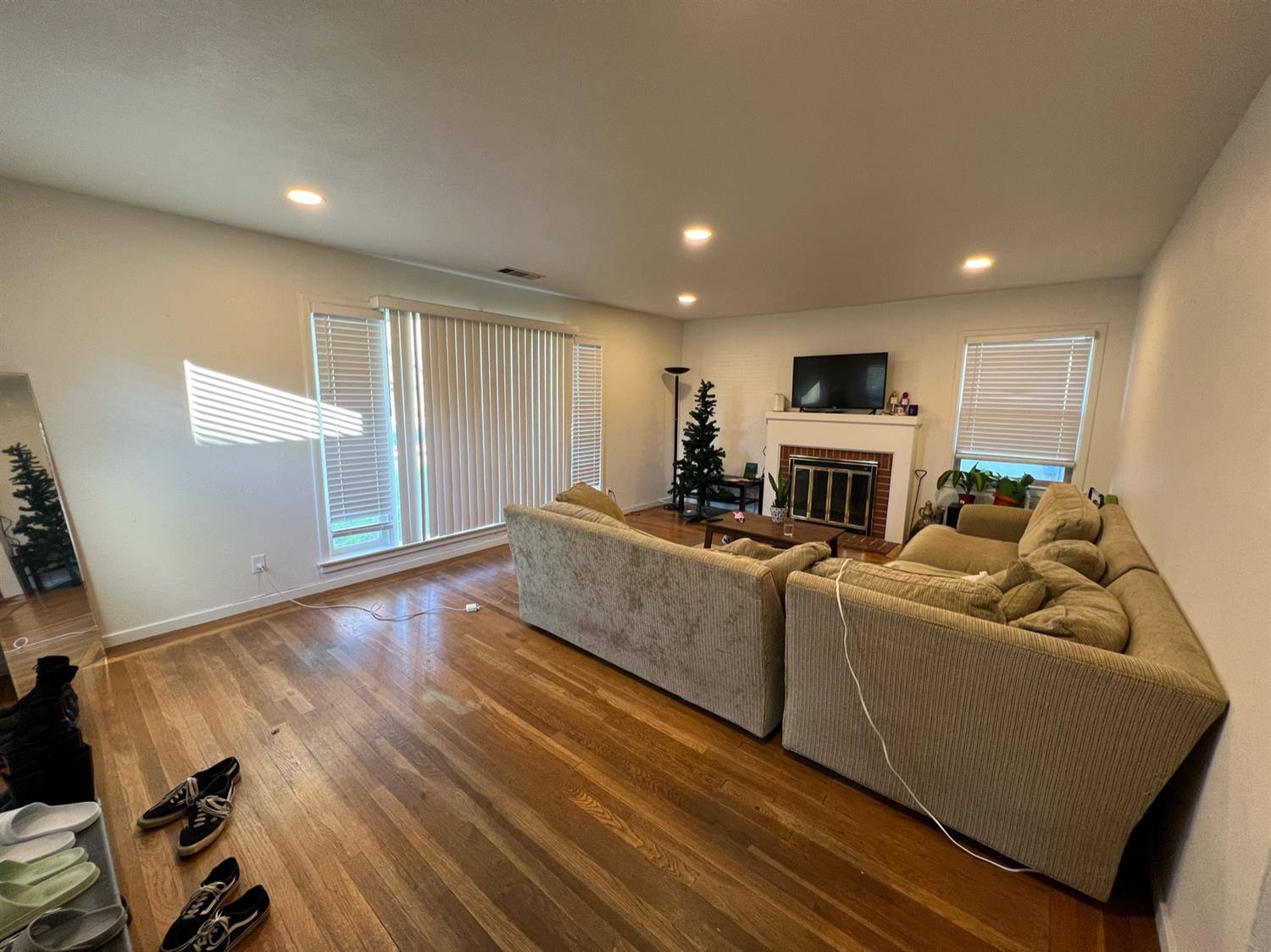 Davis, CA 95616,302 11th ST