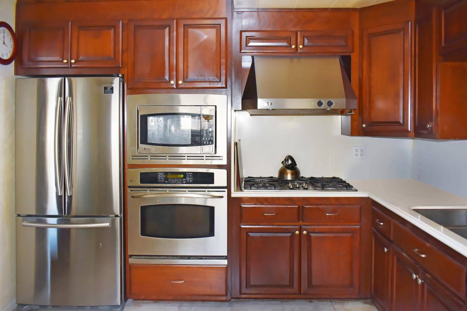 Fremont, CA 94538,40535 Verne