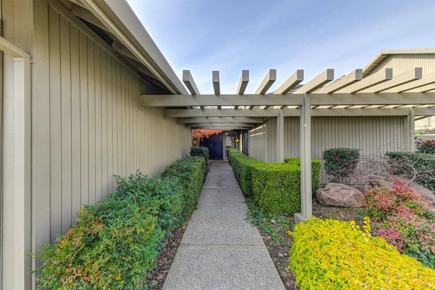 Gold River, CA 95670,2090 Granite Bar WAY