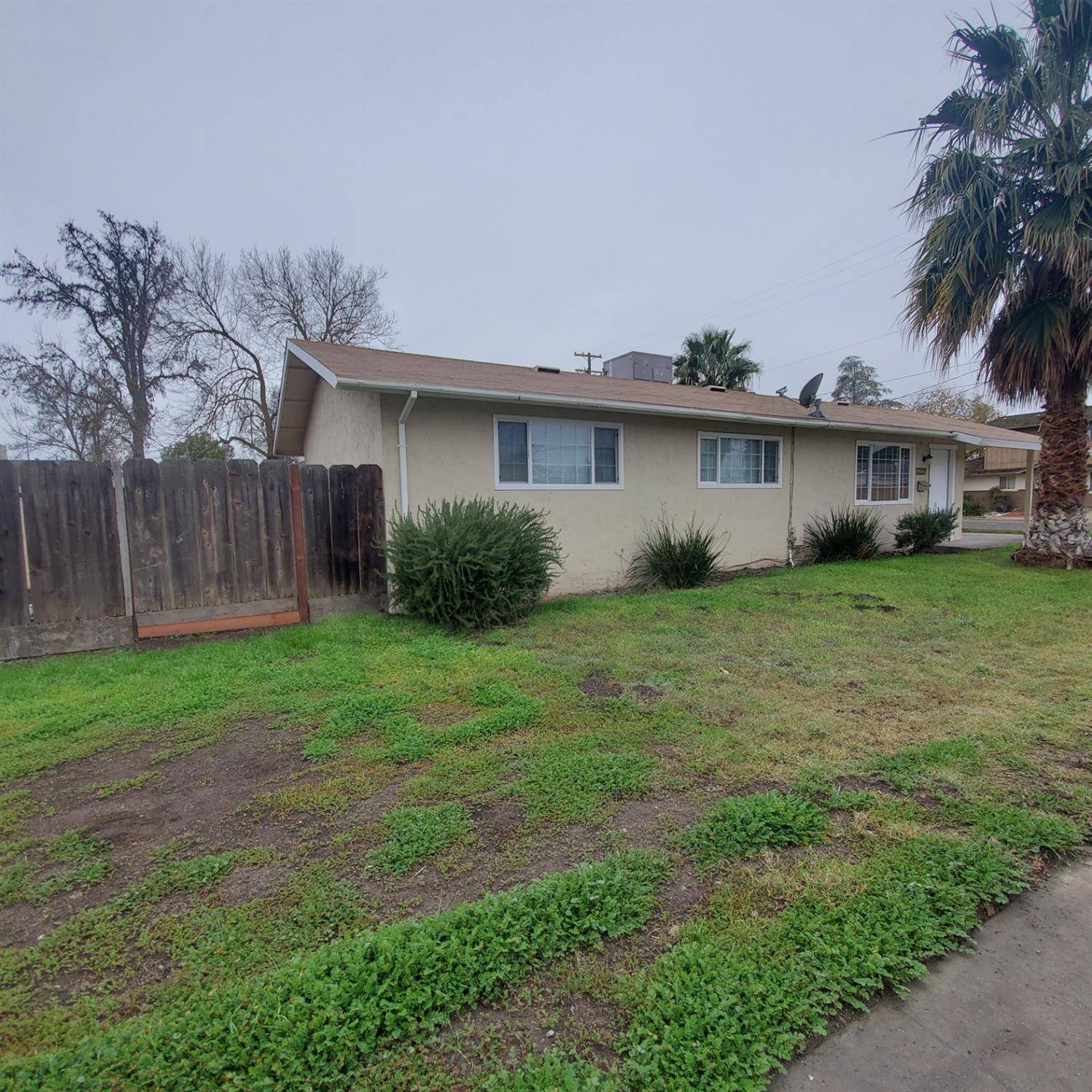 Dos Palos, CA 93620,1309 Fir