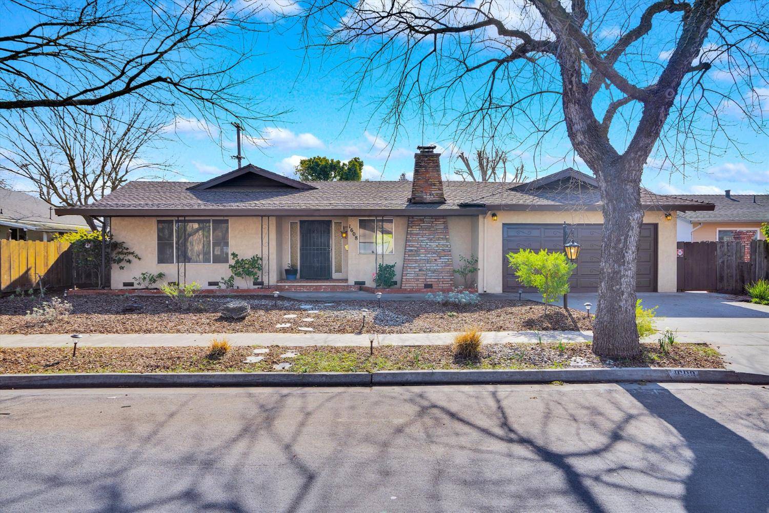 Modesto, CA 95355,1608 Kruger DR