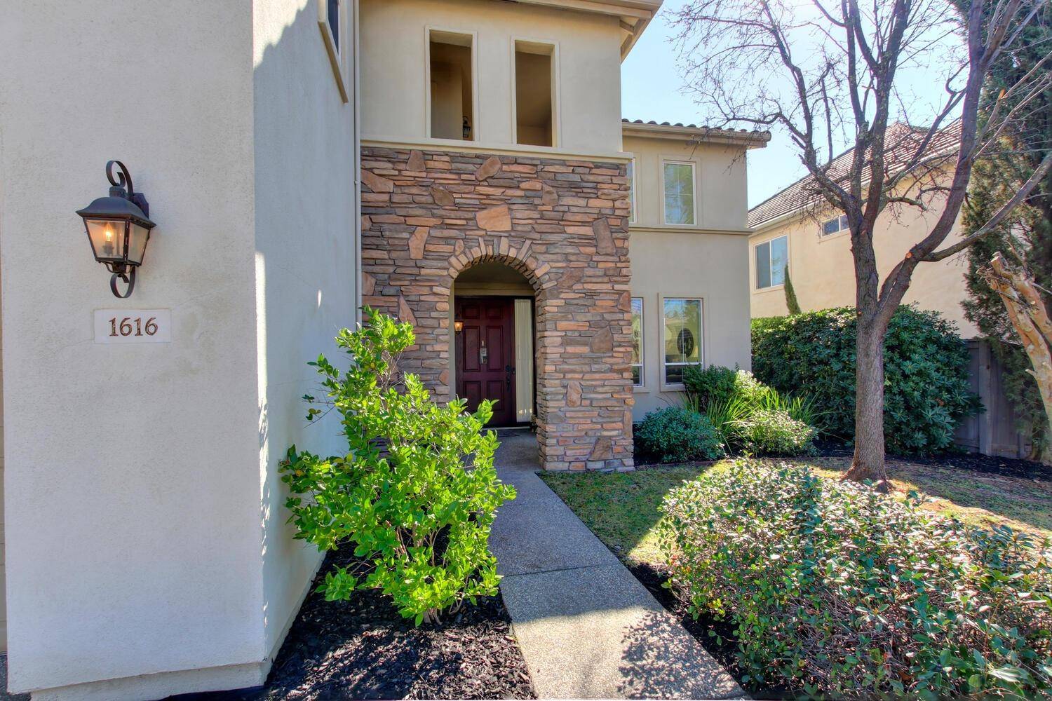 Roseville, CA 95661,1616 Grey Owl CIR