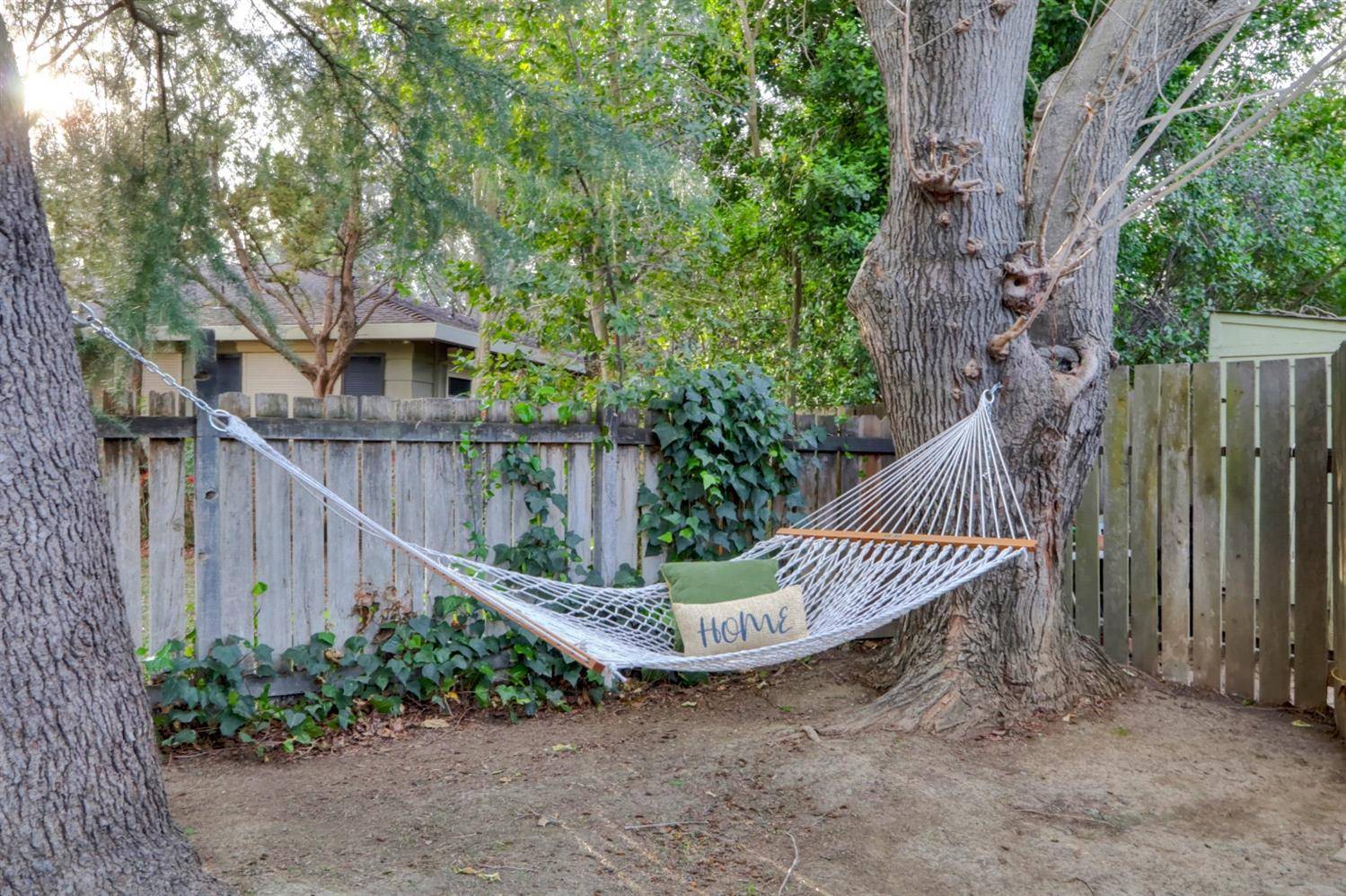 Davis, CA 95616,1423 Cornell DR