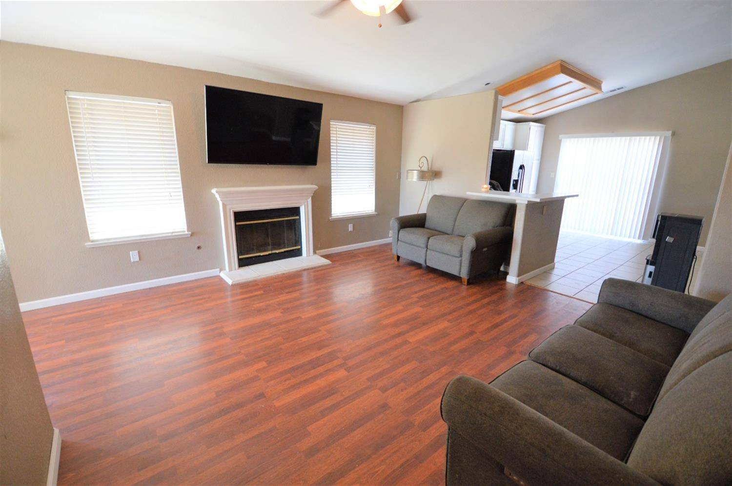 Escalon, CA 95320,1204 La Mesa ST