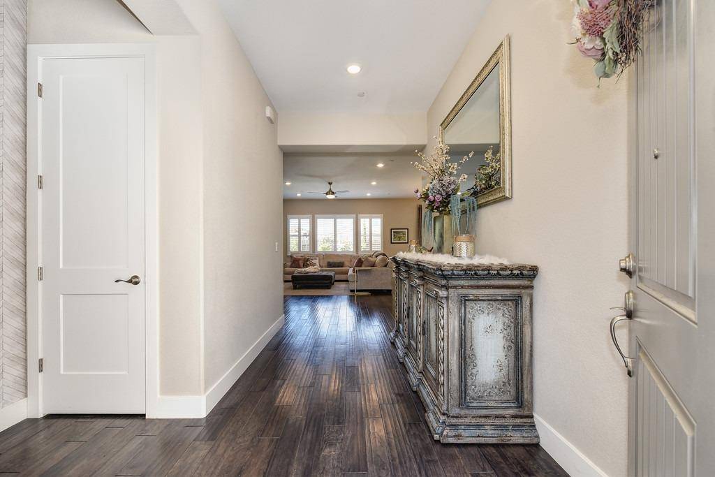Roseville, CA 95747,9104 Plympton LOOP