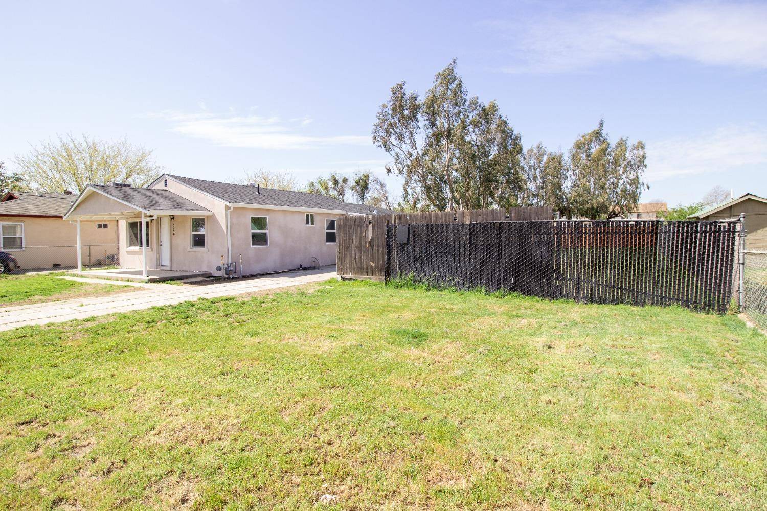 Olivehurst, CA 95961,4390 College WAY