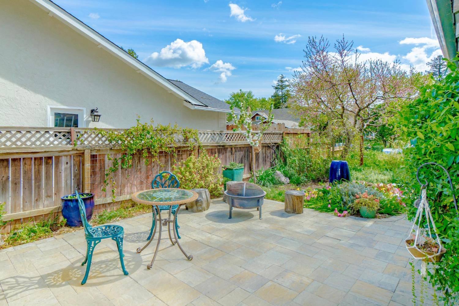 Davis, CA 95616,2763 Eel PL