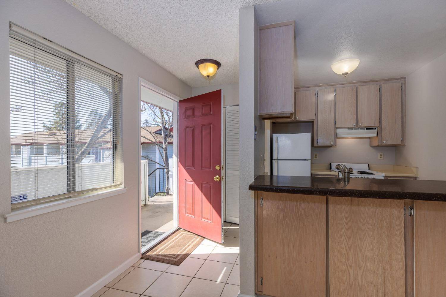 Hayward, CA 94544,655 River Oak WAY #39