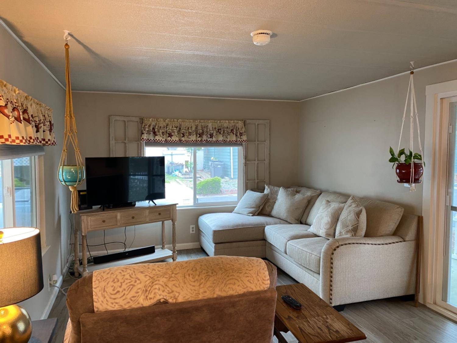 Esparto, CA 95627,26262 County Road 21A #8