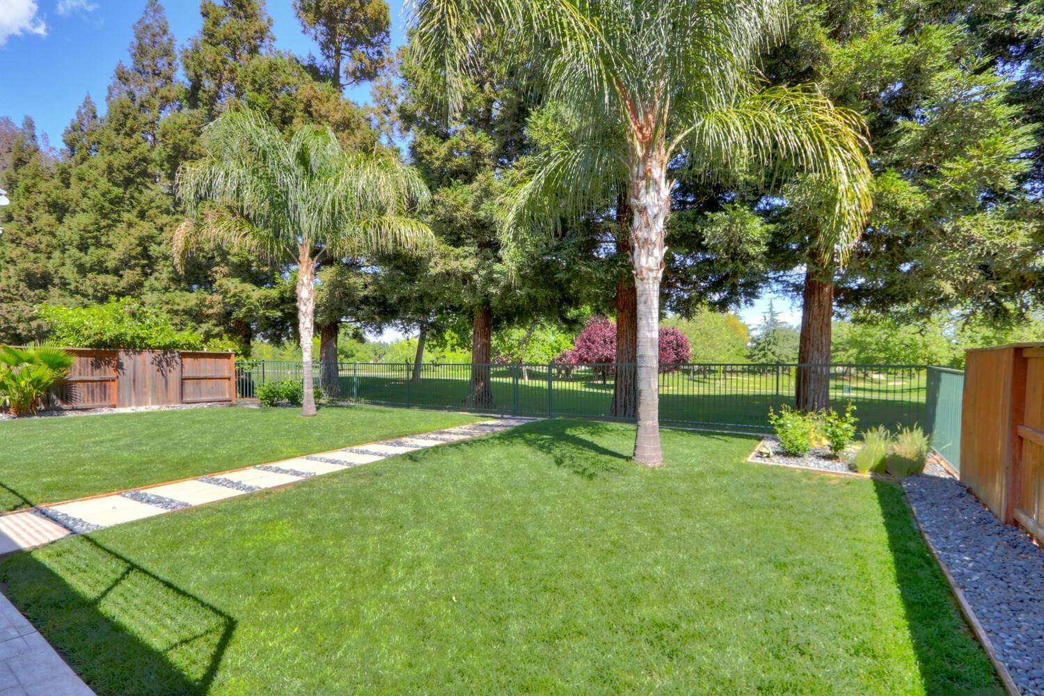 West Sacramento, CA 95605,445 Westlake DR