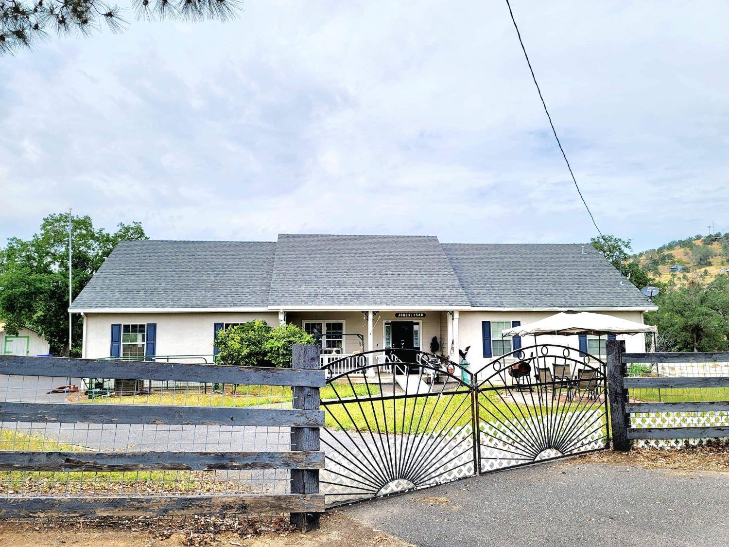 La Grange, CA 95329,13588 Pino CT