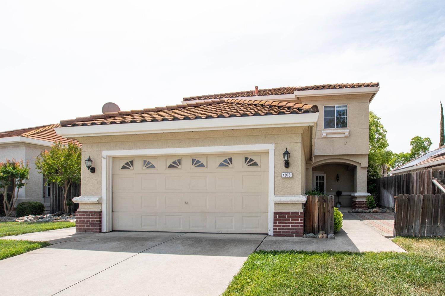 Roseville, CA 95747,4016 Lowdan CT