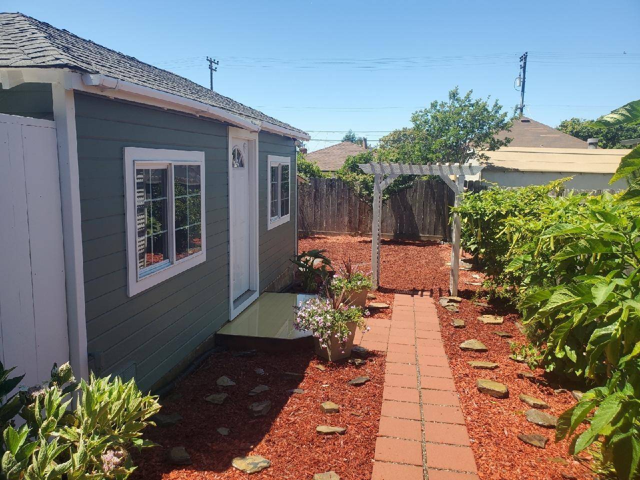 El Cerrito, CA 94530,1341 RICHMOND ST