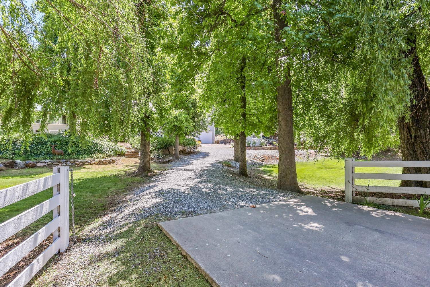 Mokelumne Hill, CA 95245,8511 Center