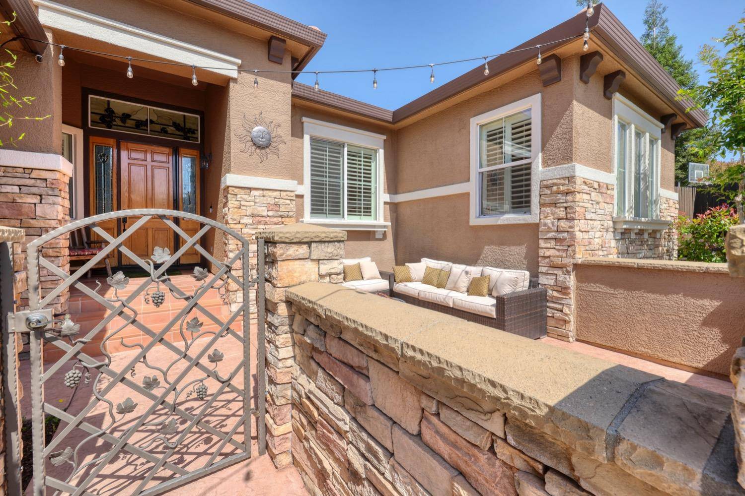Folsom, CA 95630,1708 Caithness CT