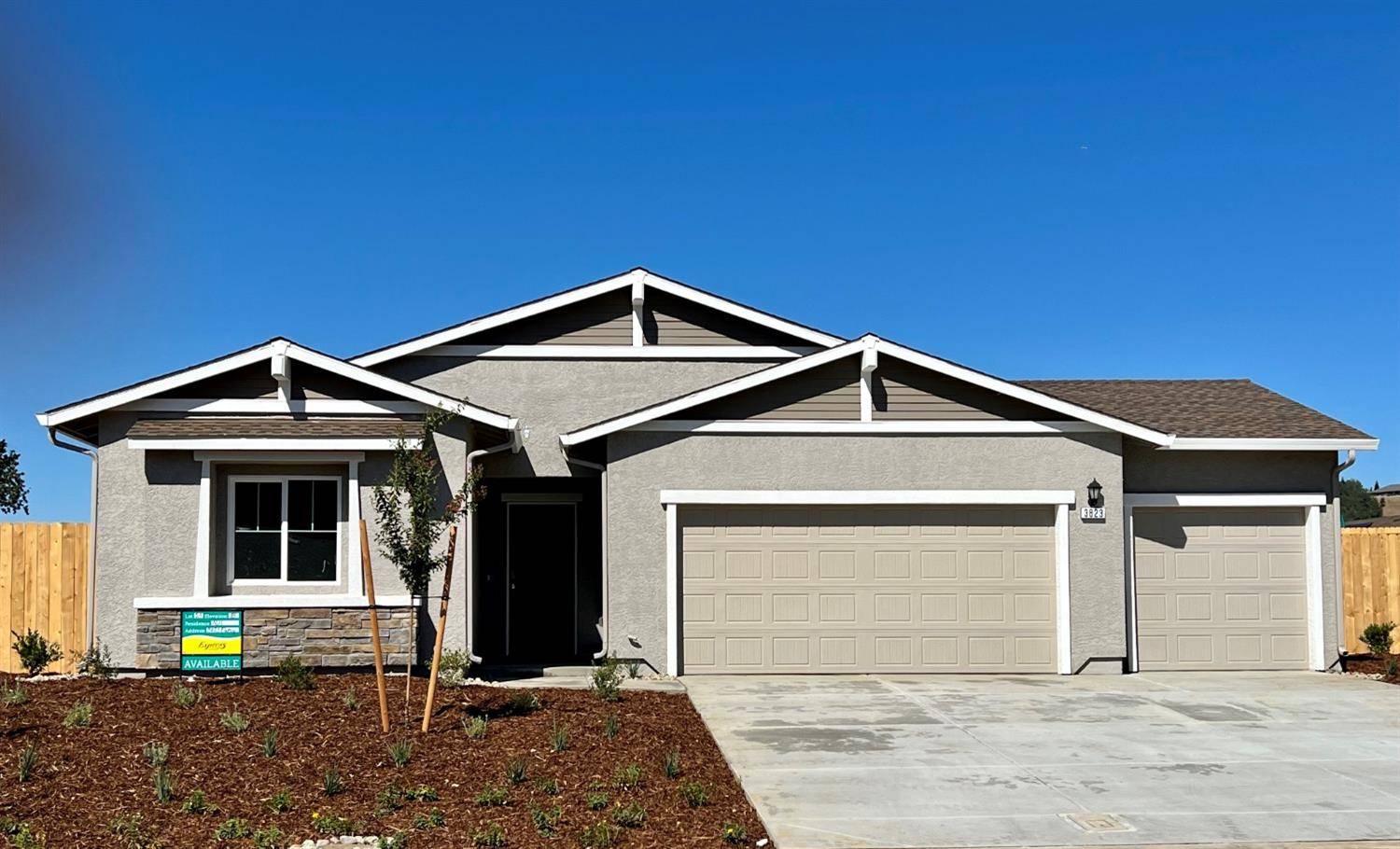 Redding, CA 96001,3823 Patsy DR