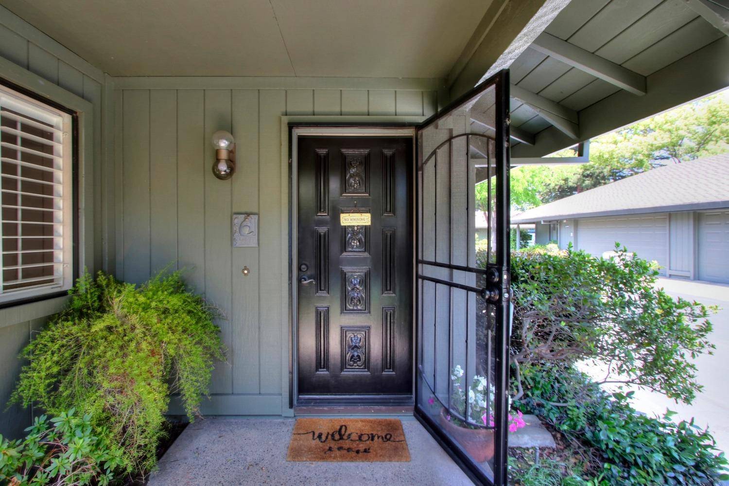 Sacramento, CA 95825,2480 American River DR