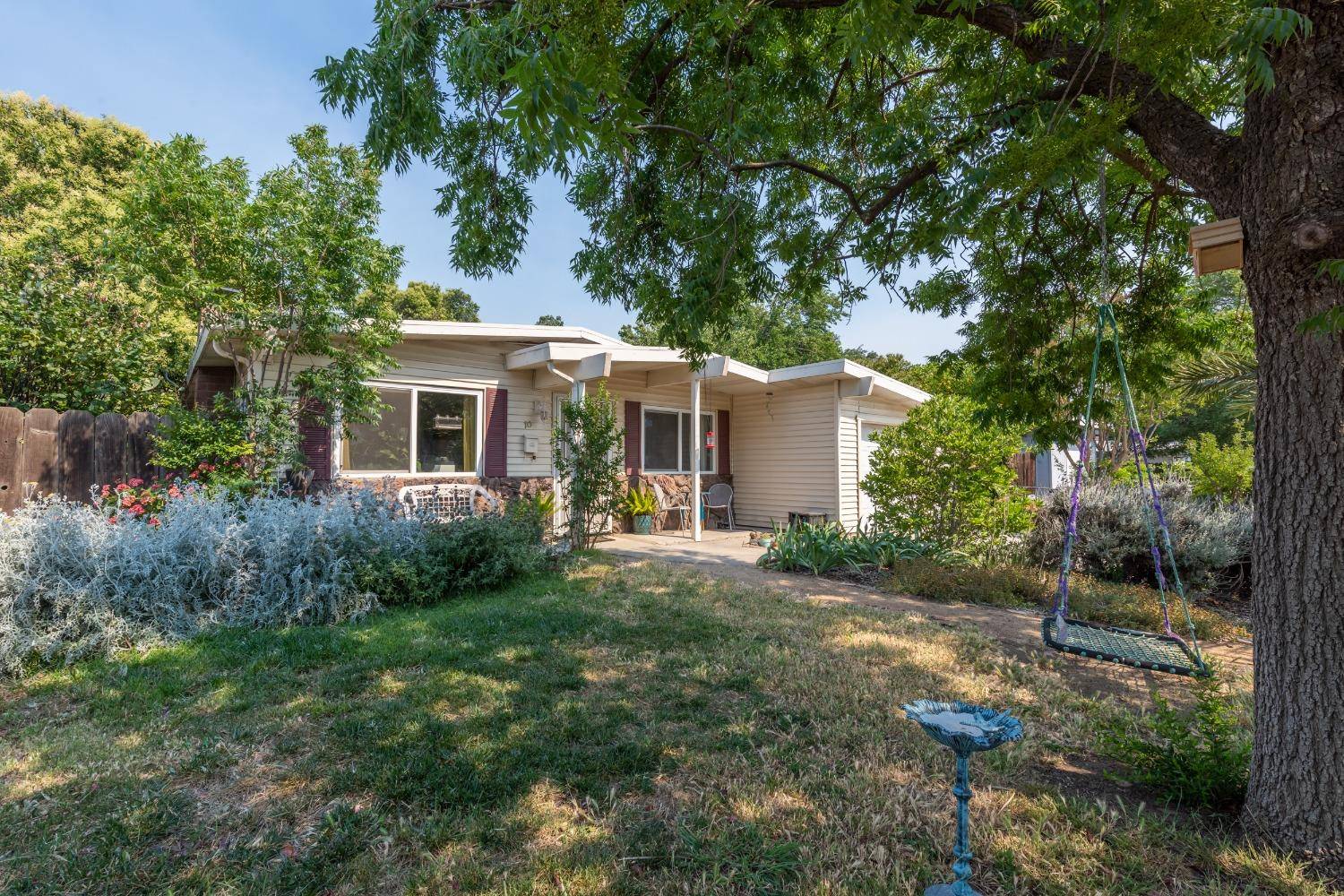 Woodland, CA 95695,10 Dawn DR