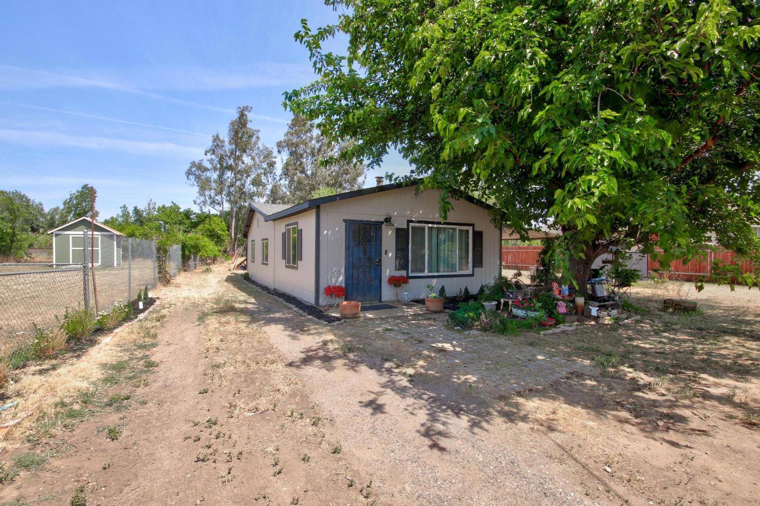 Olivehurst, CA 95961,4833 Pacific AVE