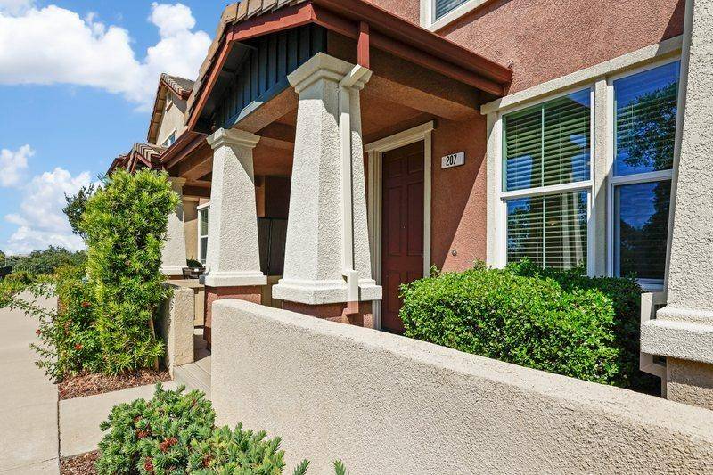 Folsom, CA 95630,207 Blossom Rock LN #31