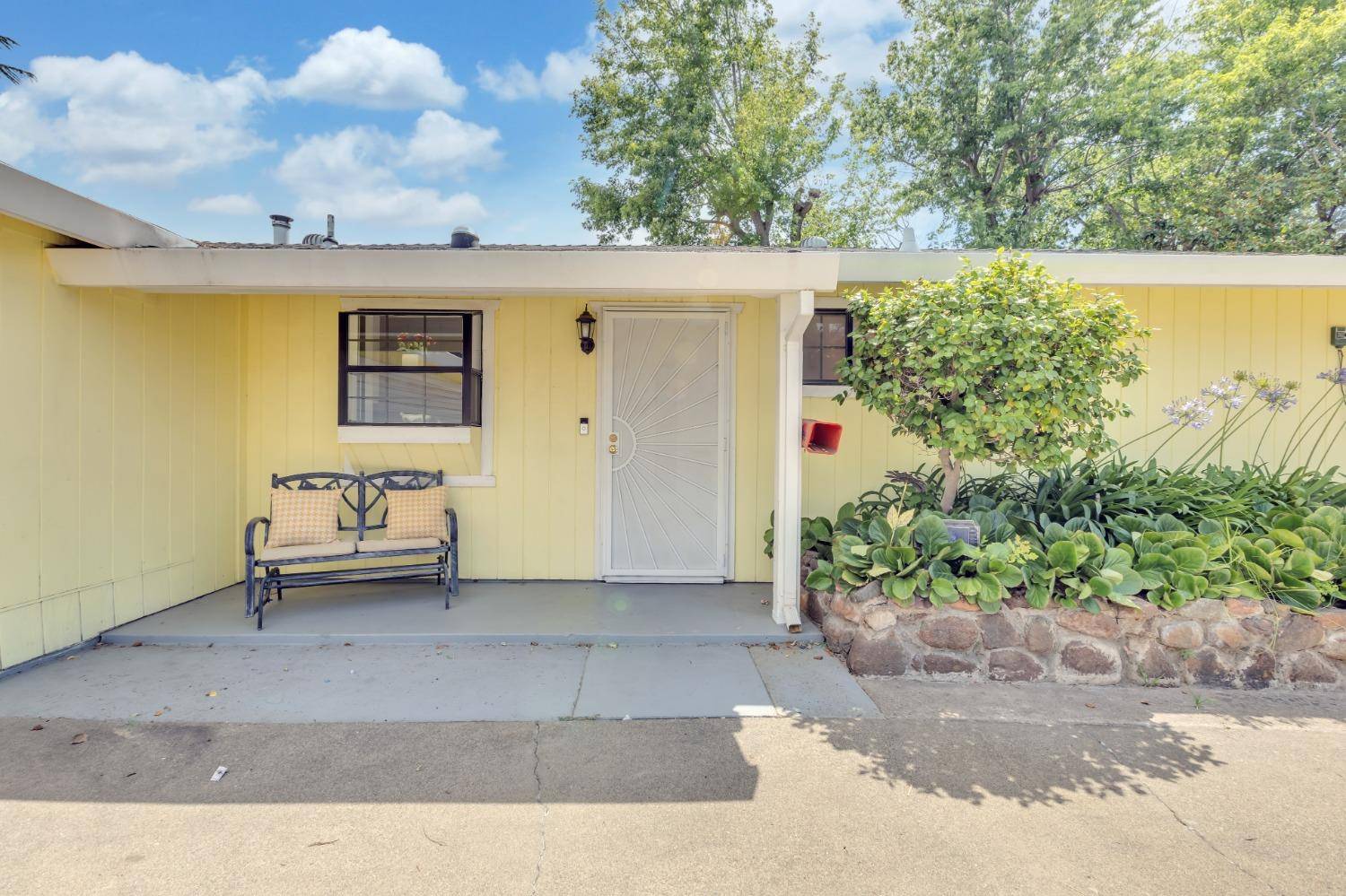 Fair Oaks, CA 95628,5614 La Field DR