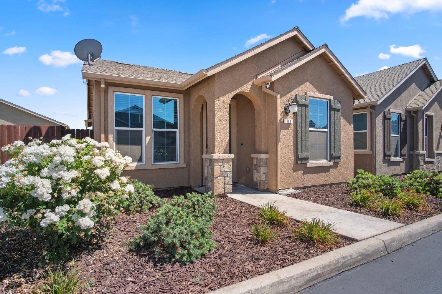 Newman, CA 95360,808 Castellona DR