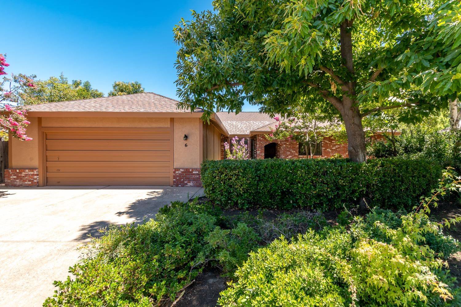 Sacramento, CA 95831,6 Marlton CT