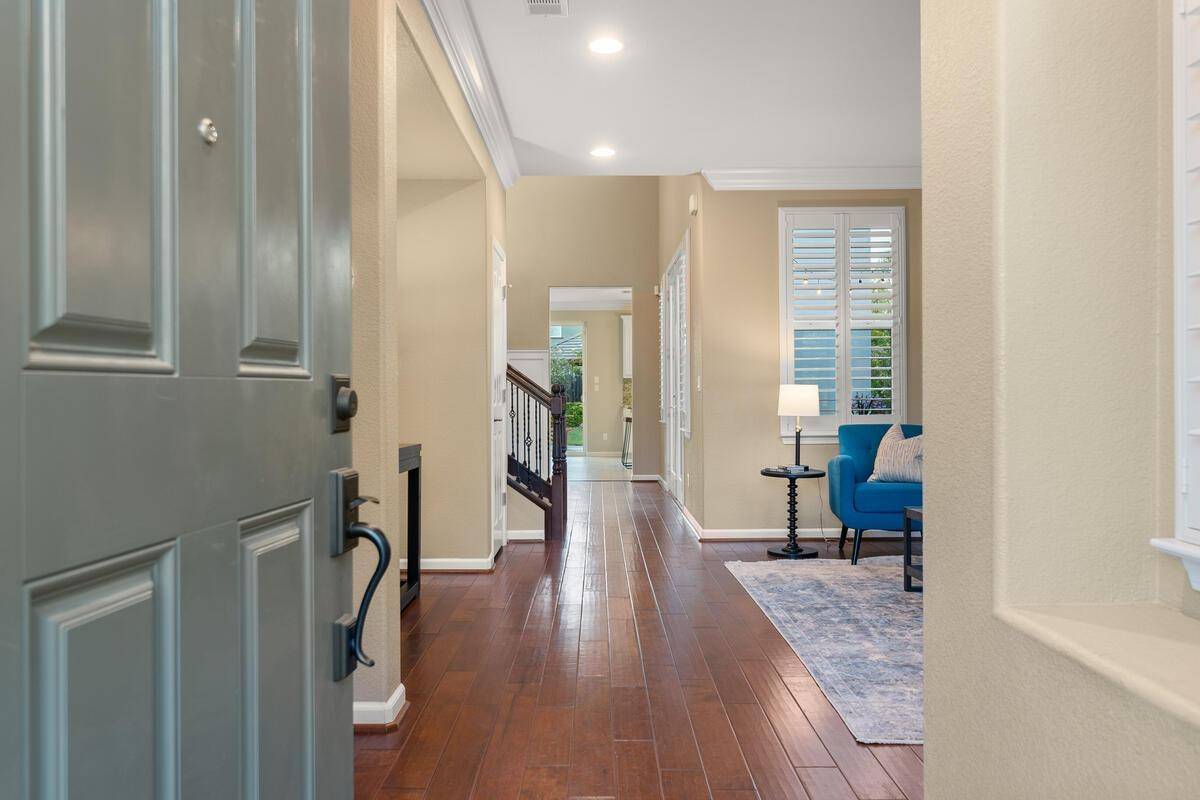 Davis, CA 95618,4219 Mahogany LN