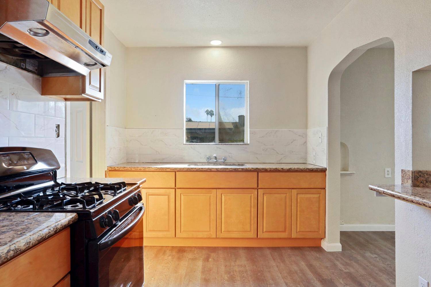 Stockton, CA 95206,202 W Sixth ST