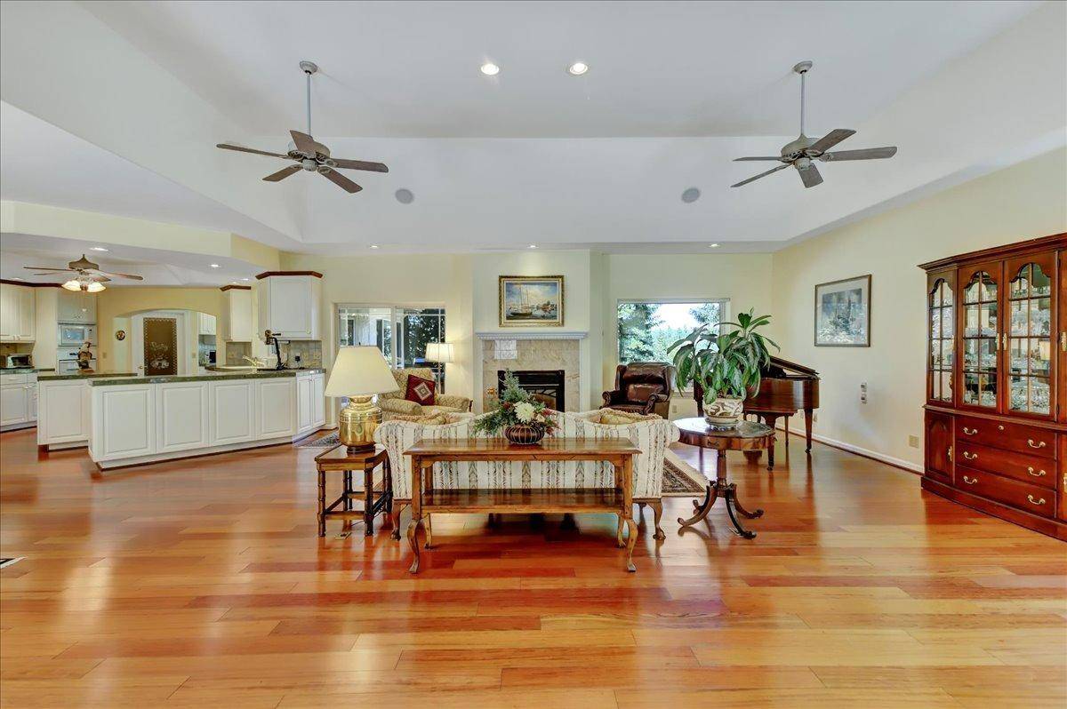 Nevada City, CA 95959,14672 Greenwood CIR