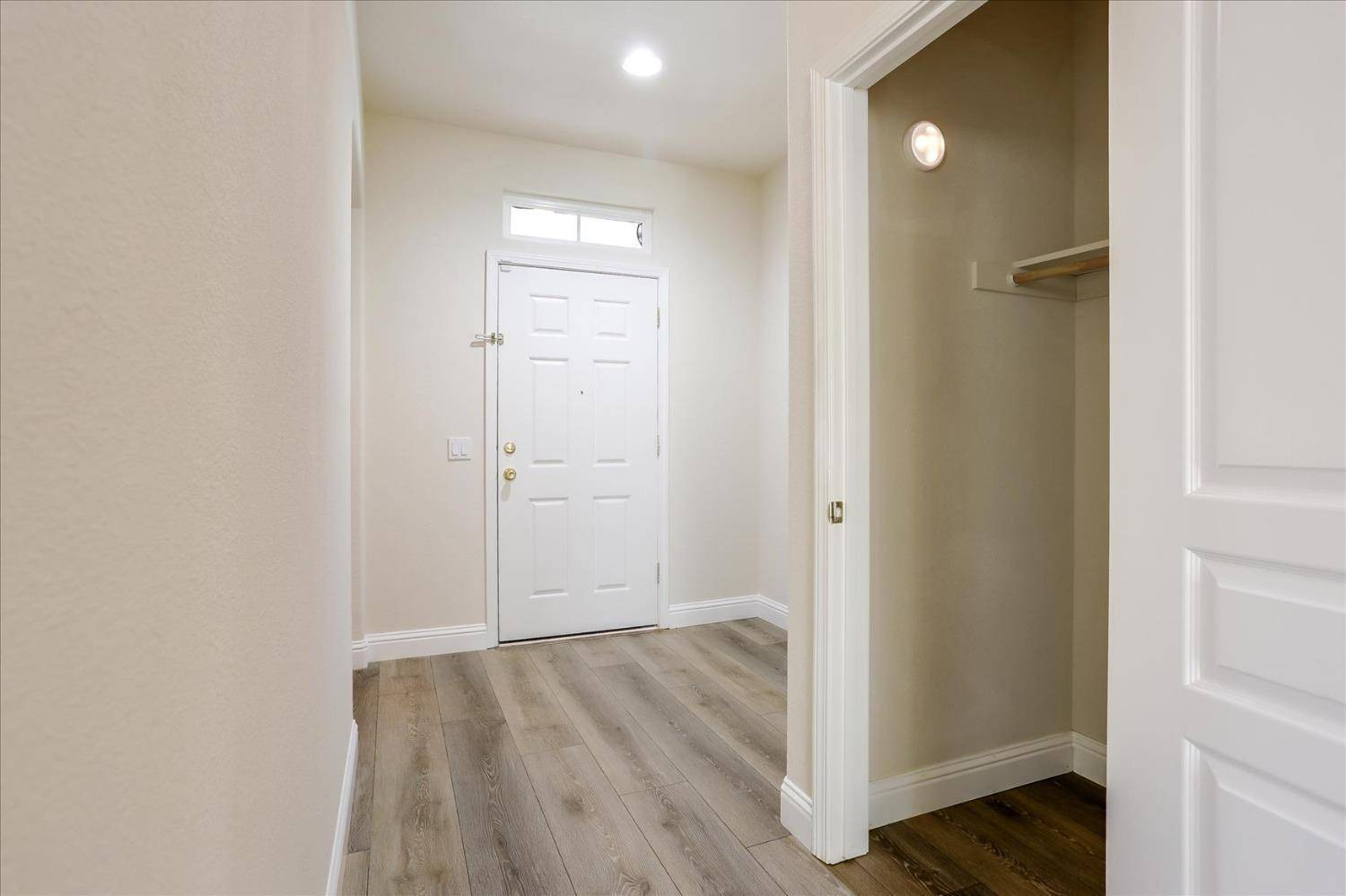 Yuba City, CA 95993,161 College Hill WAY