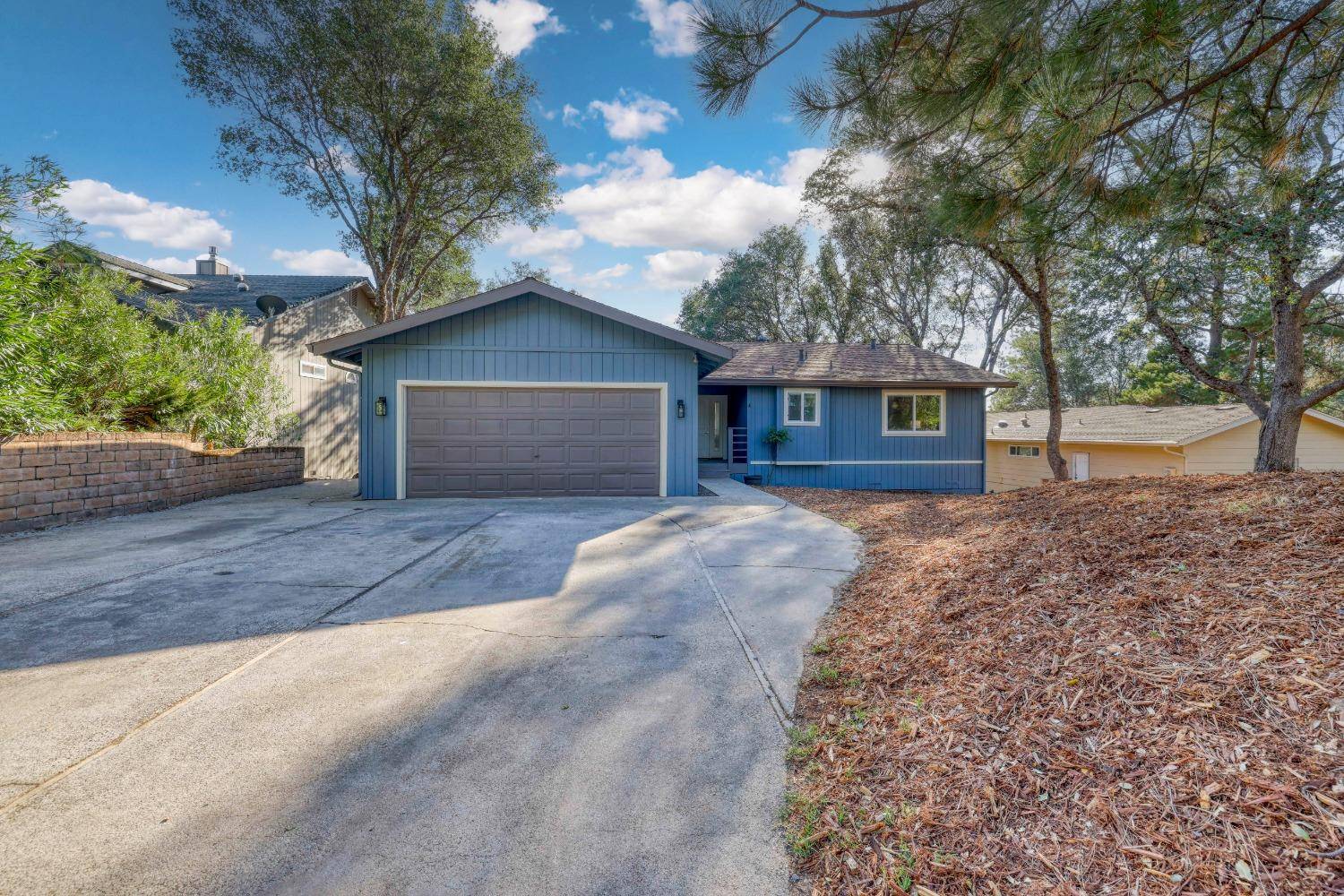 Auburn, CA 95602,11421 Madrone CT