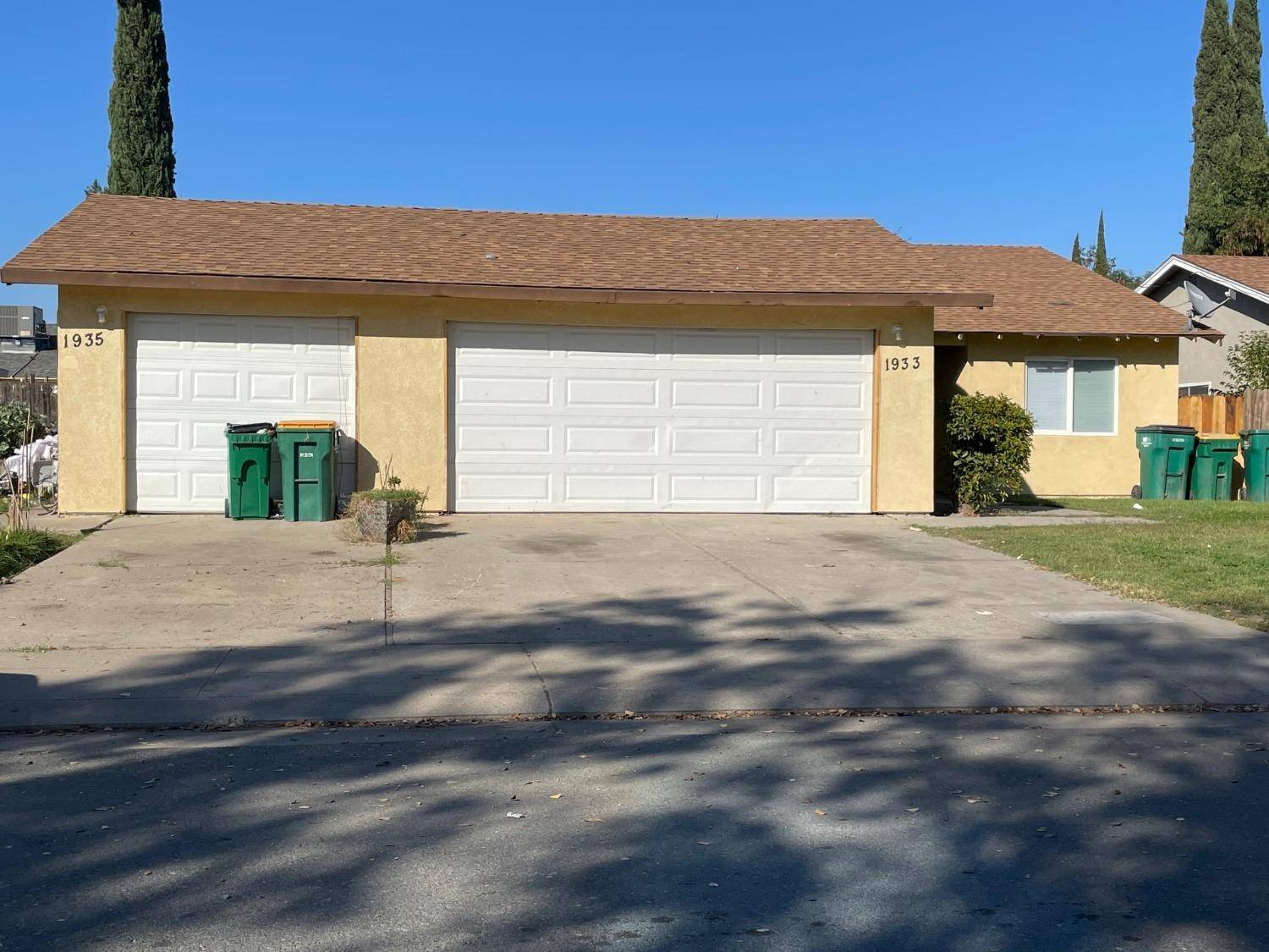 Stockton, CA 95209,1935 Comstock DR
