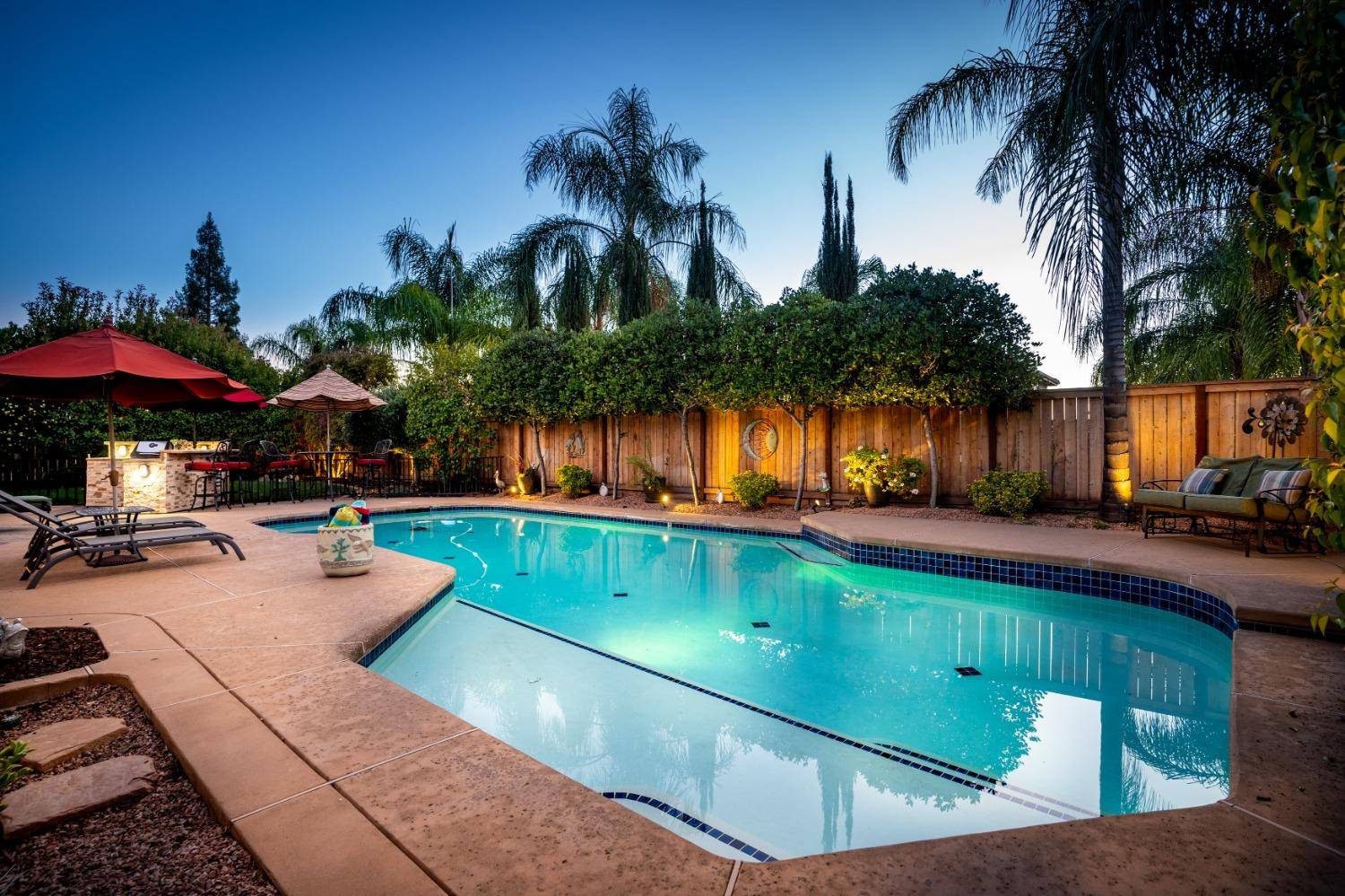 Roseville, CA 95661,1516 Woodgrove WAY